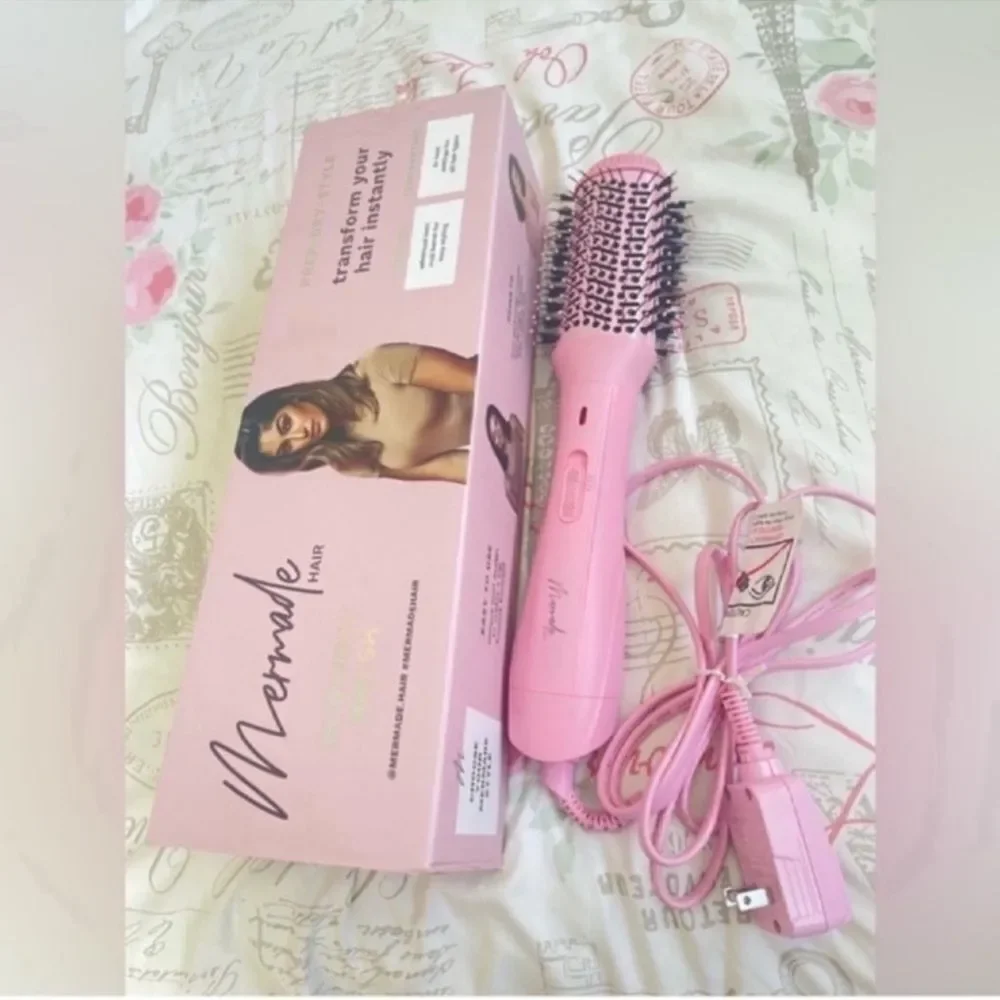 New BLOW DRY BRUSH - SIGNATURE PINK